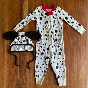 Hanna Andersson baby zip sleeper and hat